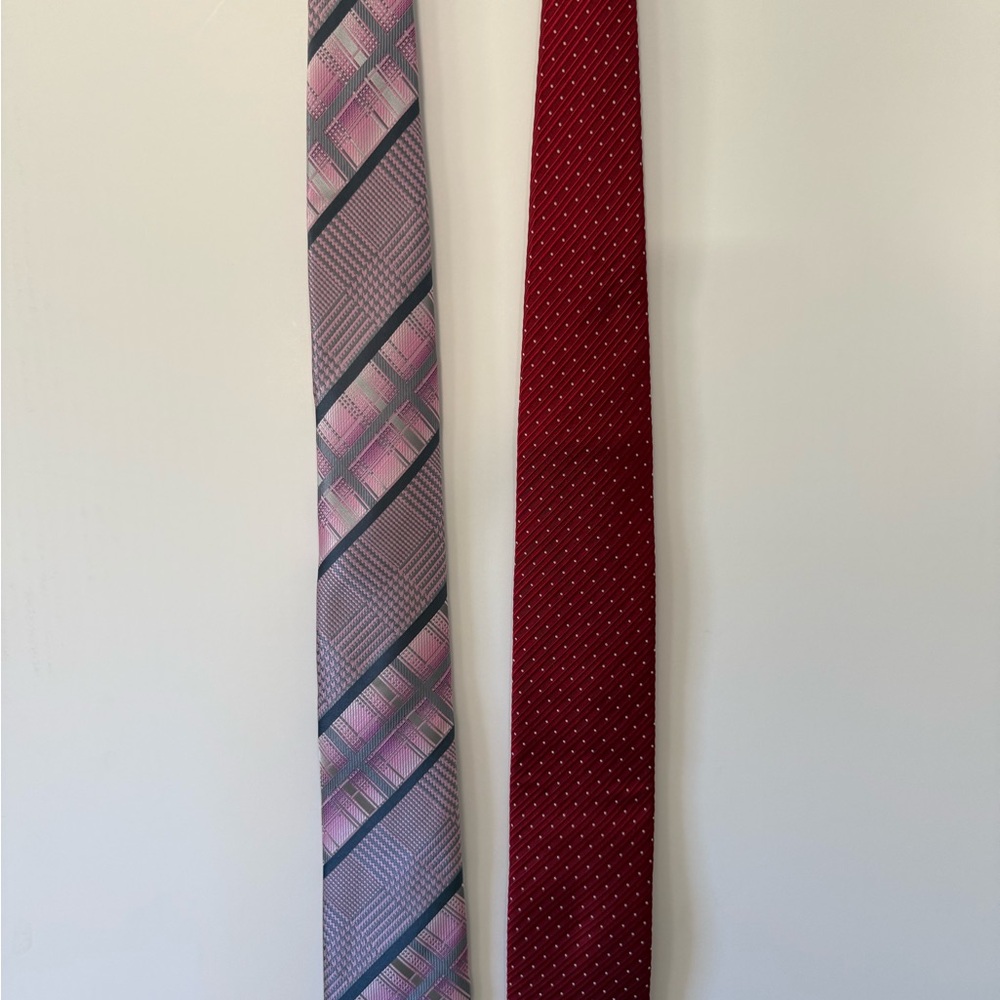 Elegant Red and Pink Patterned Ties